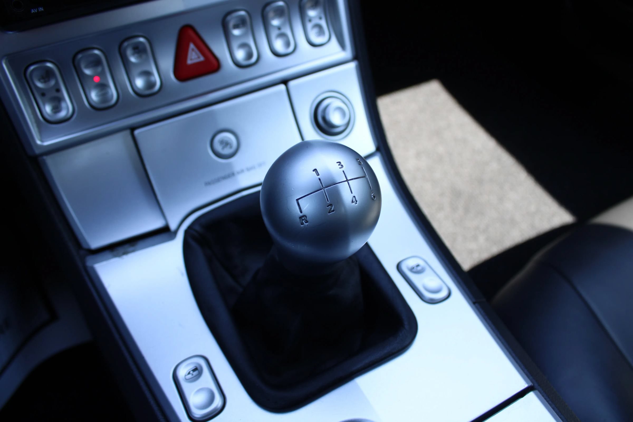 Used 2006 Chrysler Crossfire Limited RWD image 11