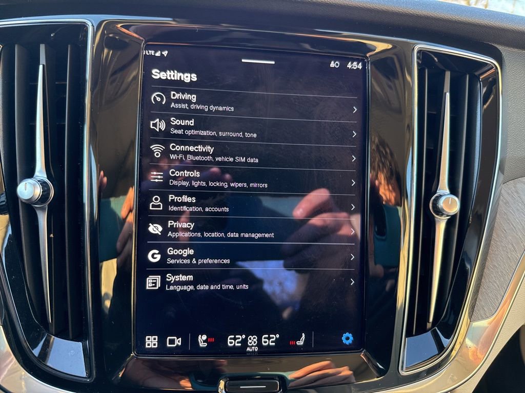 Used 2024 Volvo S60 B5 Plus w/ Climate Package image 28