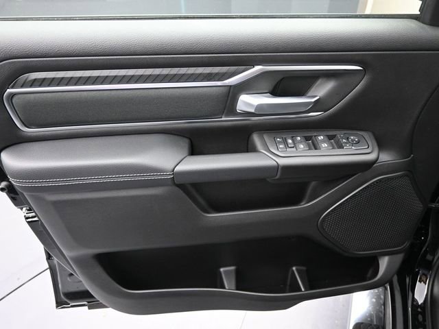 New 2026 RAM 1500 4x4 Crew Cab image 12