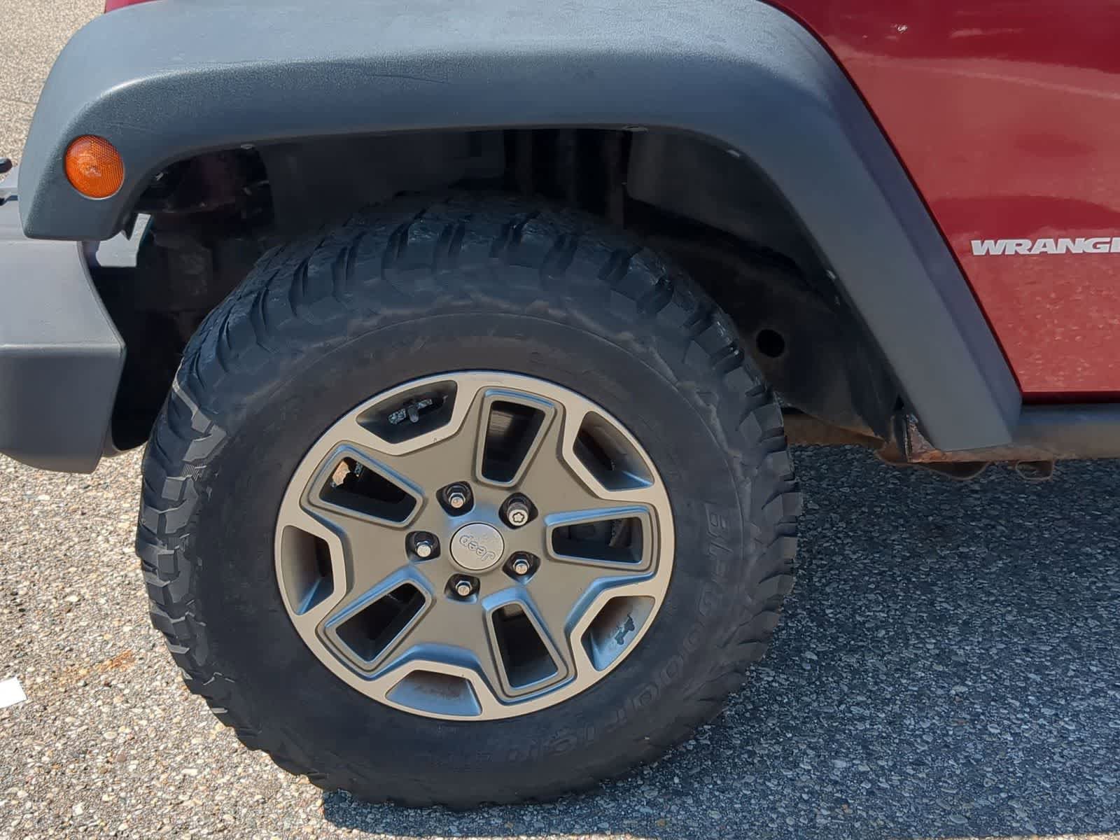 Used 2013 Jeep Wrangler Rubicon w/ Dual Top Group AWD/4WD image 14