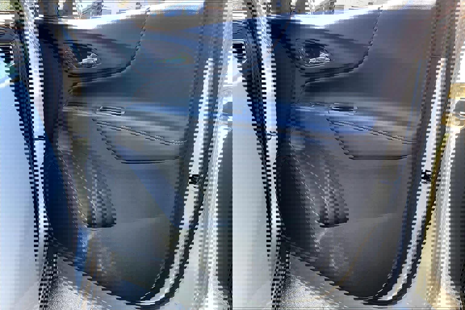 Used 2019 Chevrolet Equinox Premier image 23