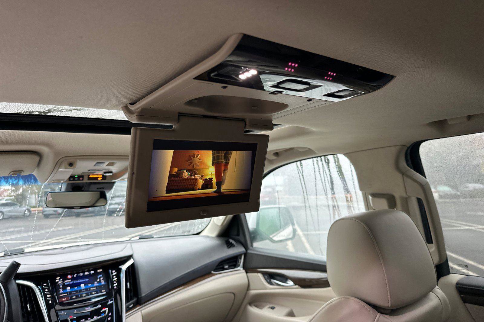 Used 2019 Cadillac Escalade Luxury image 15