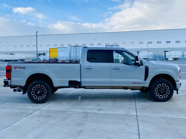 New 2026 Ford F350 Platinum image 4