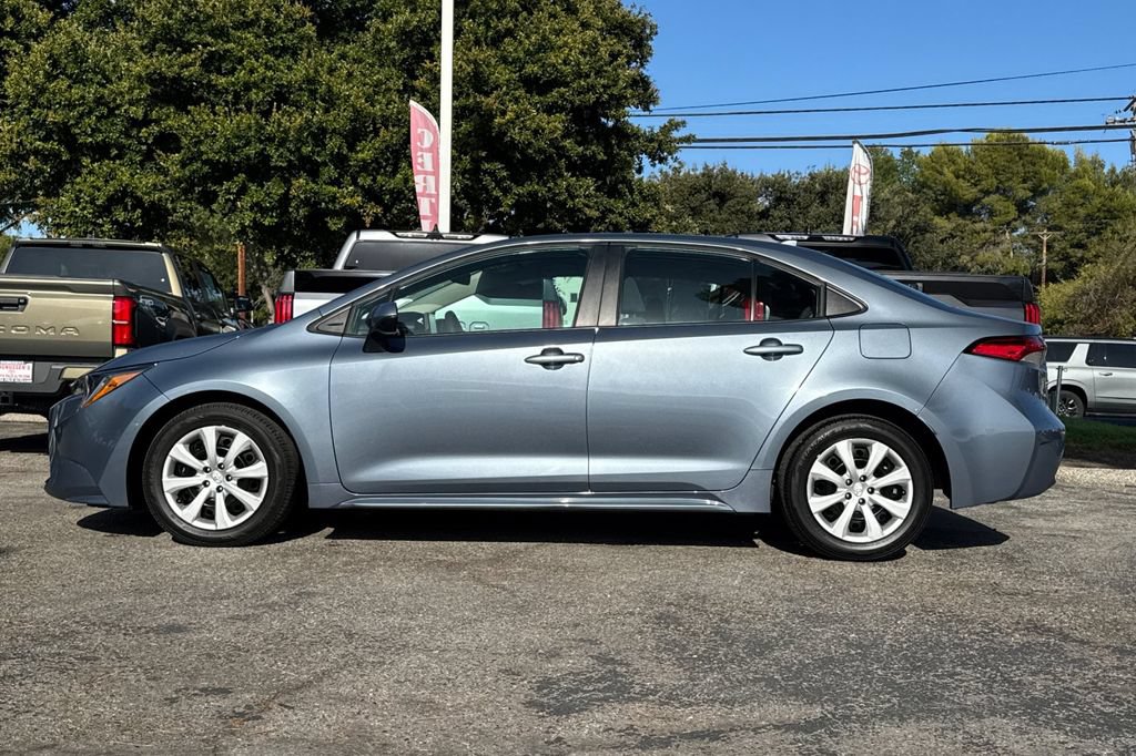 Certified 2025 Toyota Corolla LE FWD image 6