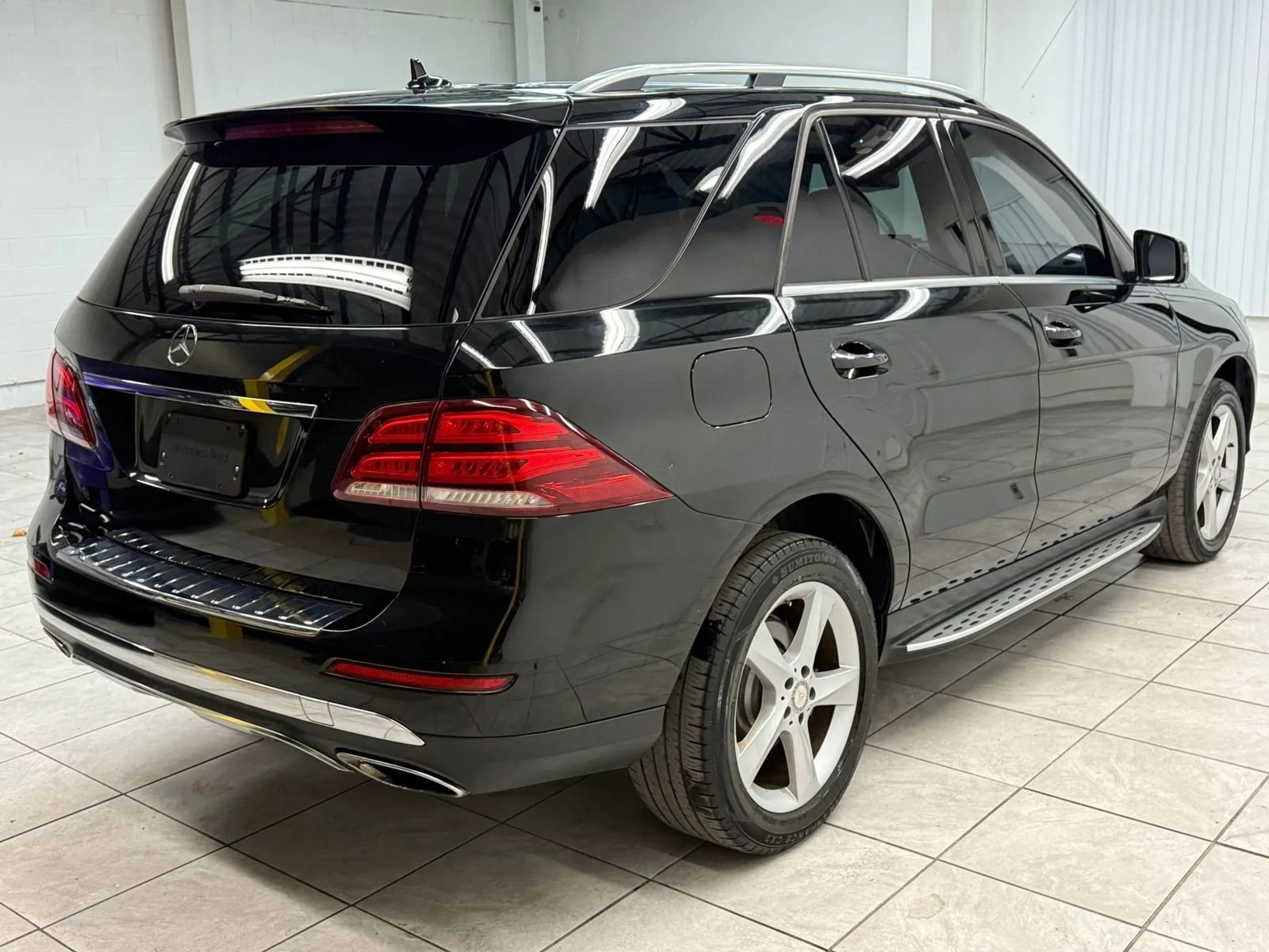 Used 2016 Mercedes-Benz GLE 350 w/ Premium Package image 9