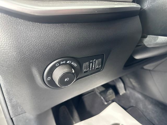 Certified 2025 Jeep Compass Limited image 22