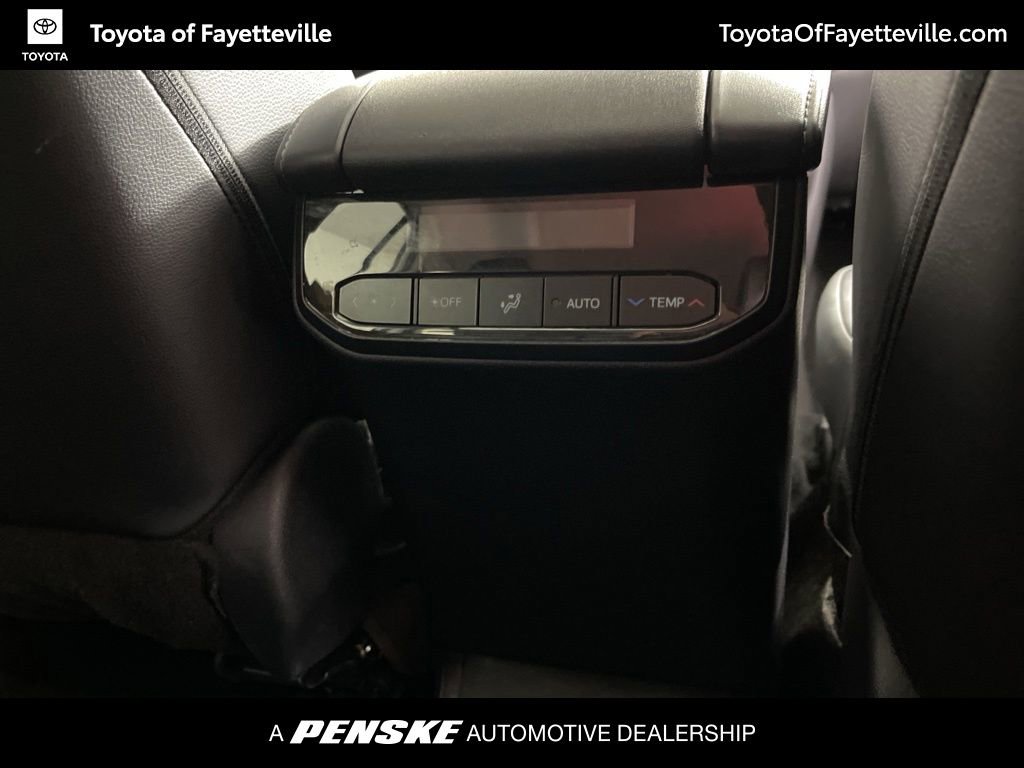 Certified 2025 Toyota Highlander XLE image 10