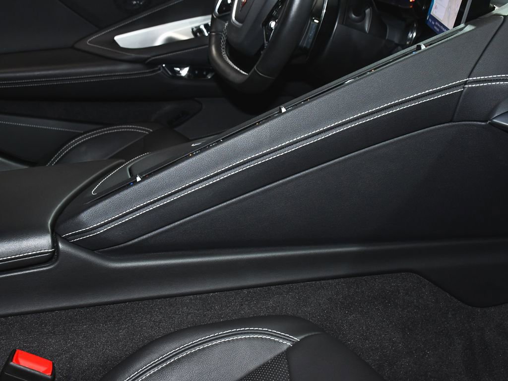 Used 2024 Chevrolet Corvette Stingray Convertible RWD image 53