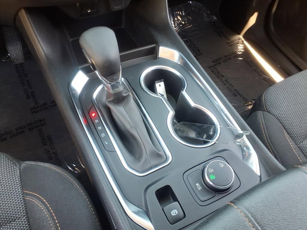 Used 2021 Chevrolet Traverse LS AWD/4WD image 27