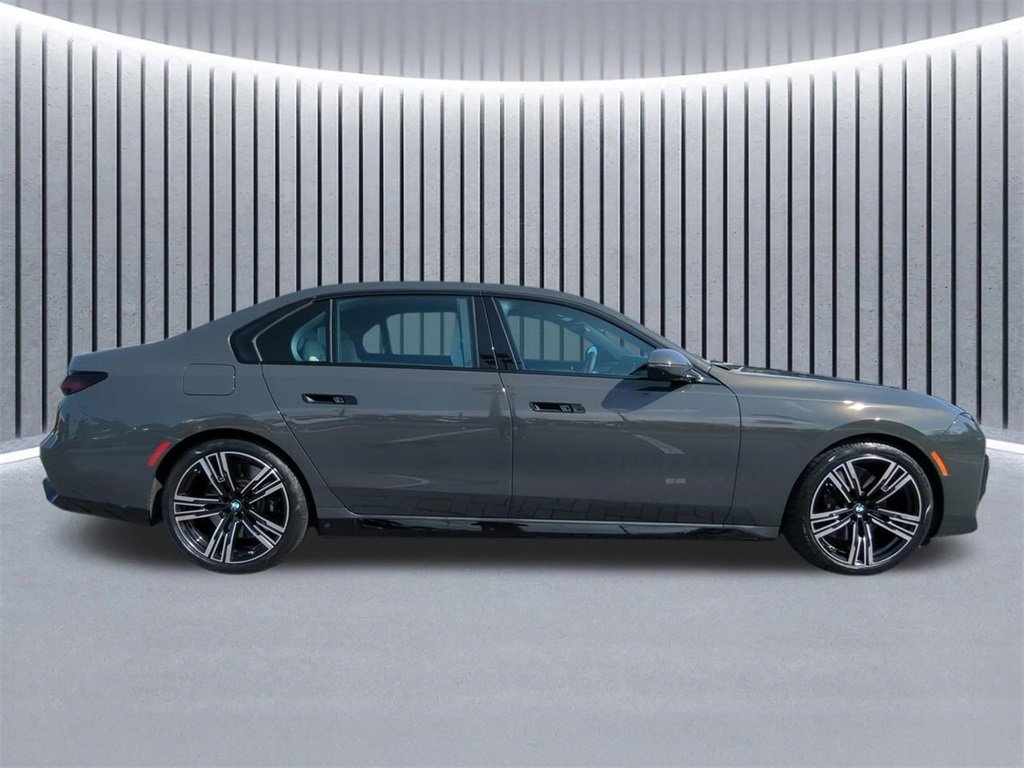 Certified 2023 BMW 760i xDrive w/ Executive Package image 4