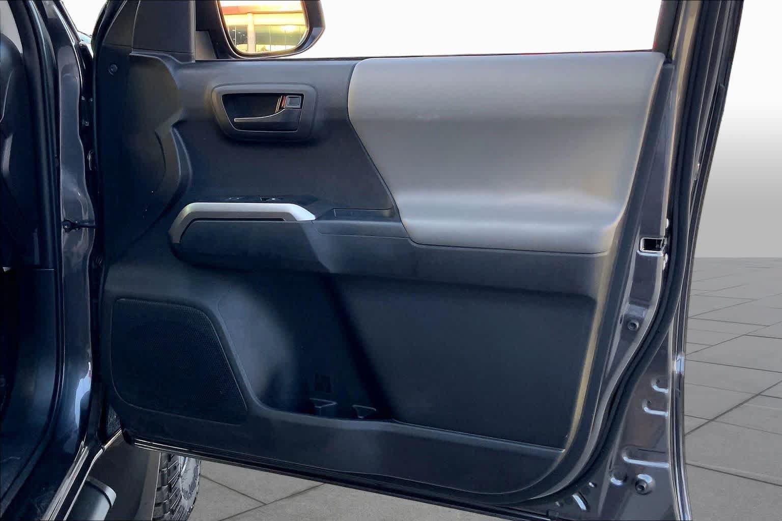Used 2023 Toyota Tacoma SR5 RWD image 21