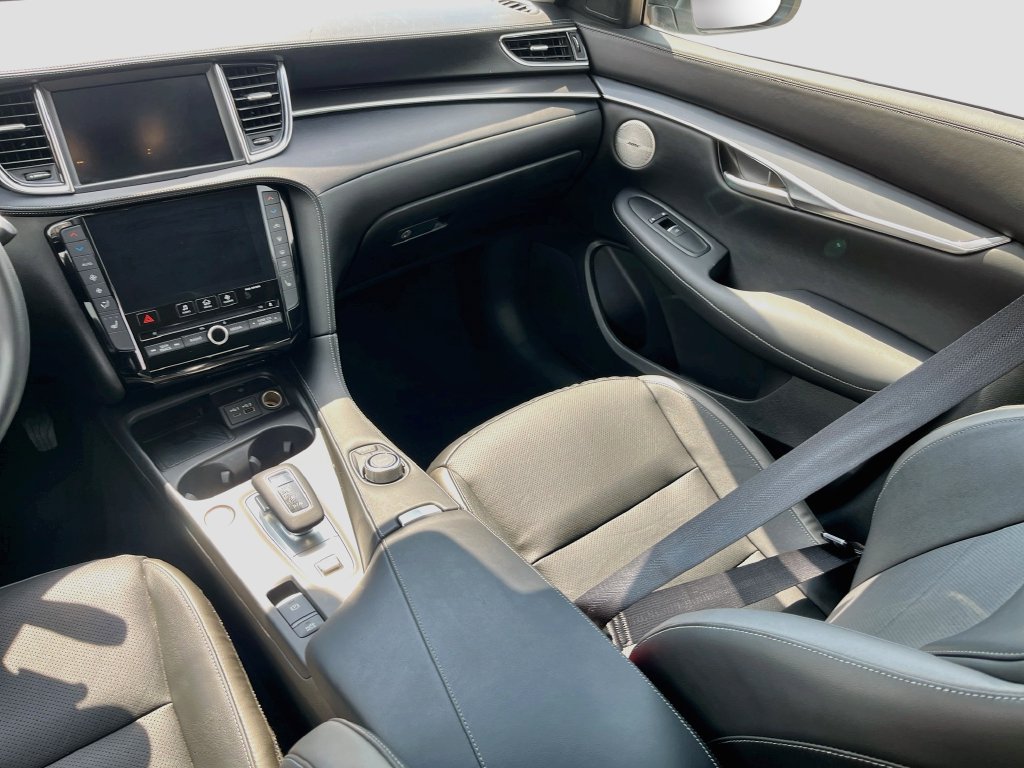 Used 2025 INFINITI QX50 Luxe AWD/4WD image 24