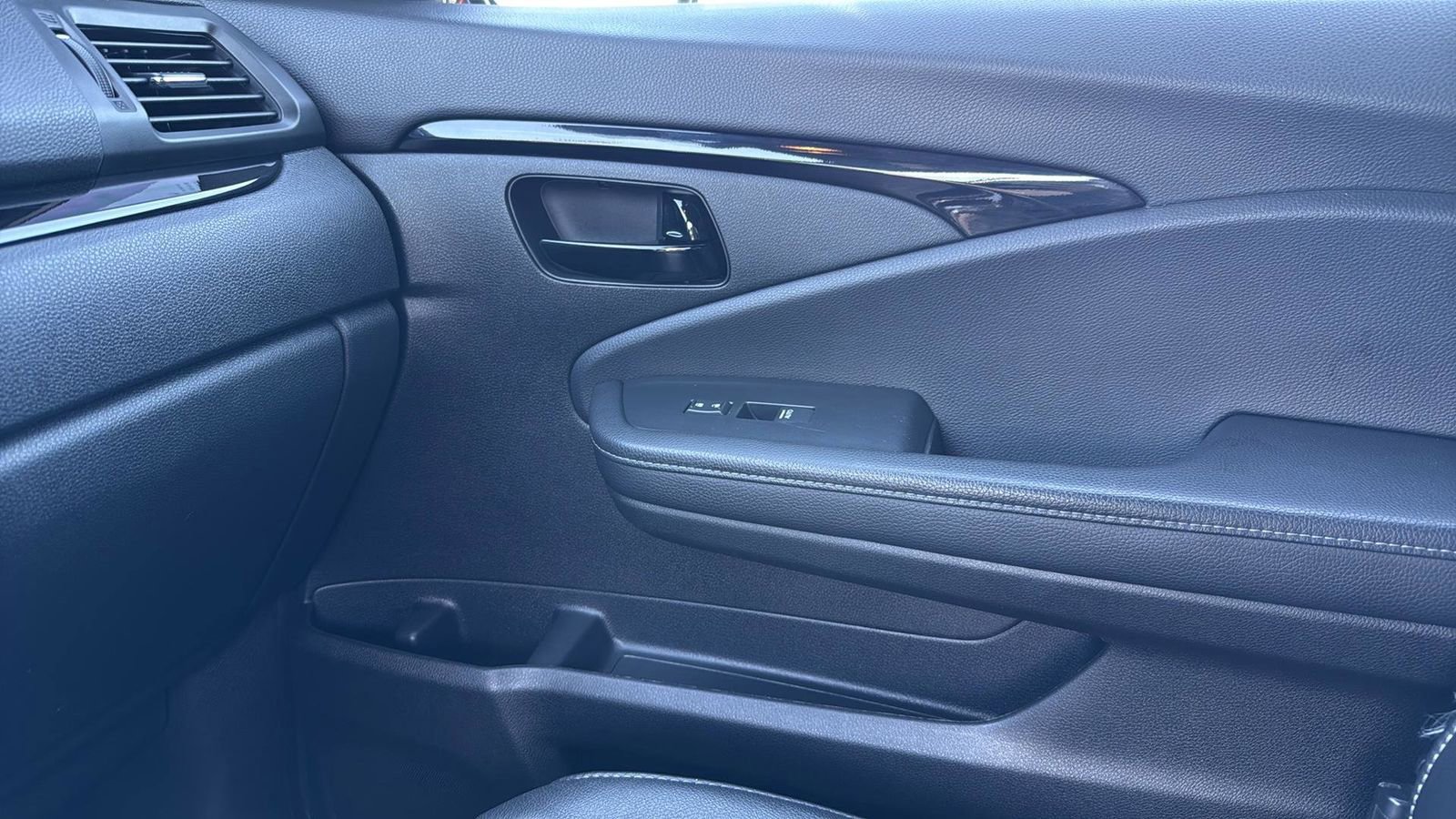 Used 2023 Honda Passport Elite image 24