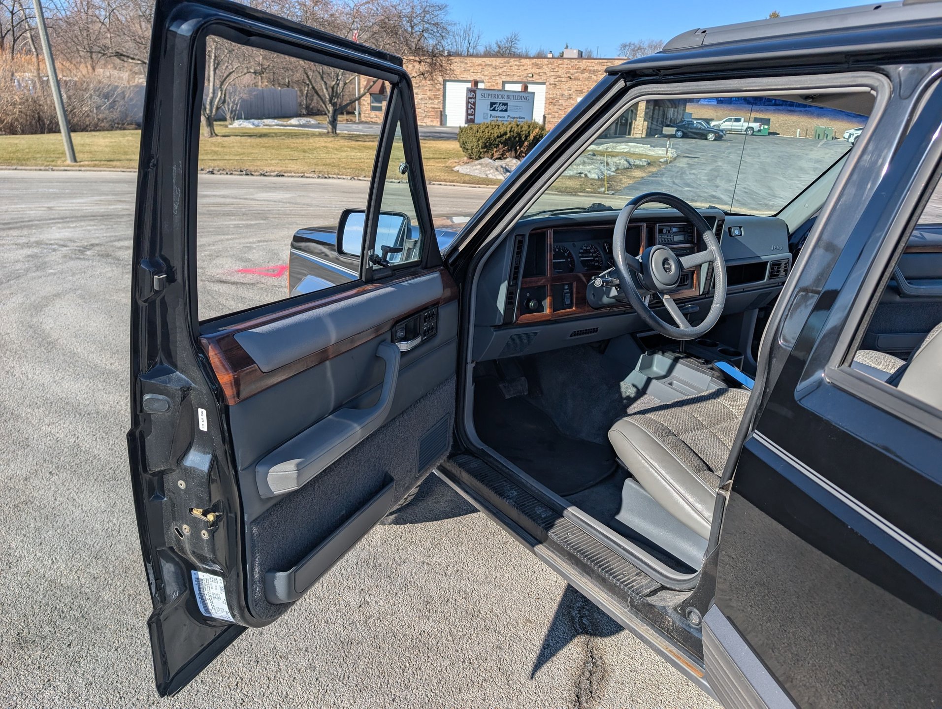 Used 1993 Jeep Cherokee Country image 72