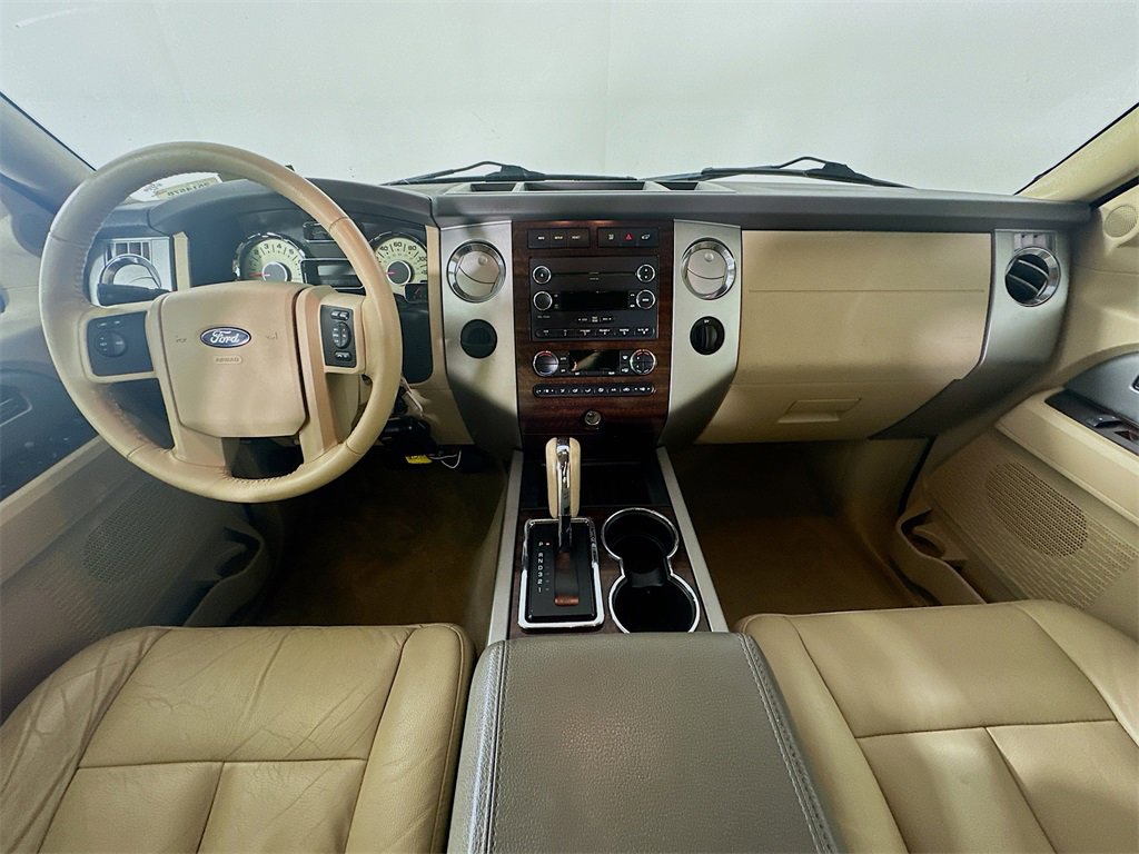 Used 2013 Ford Expedition XLT image 10