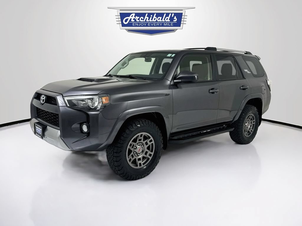 Used 2018 Toyota 4Runner TRD Off-Road w/ TRD Performance Package AWD/4WD image 3