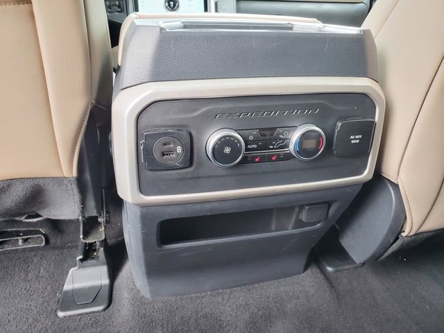Used 2023 Ford Expedition Limited image 29