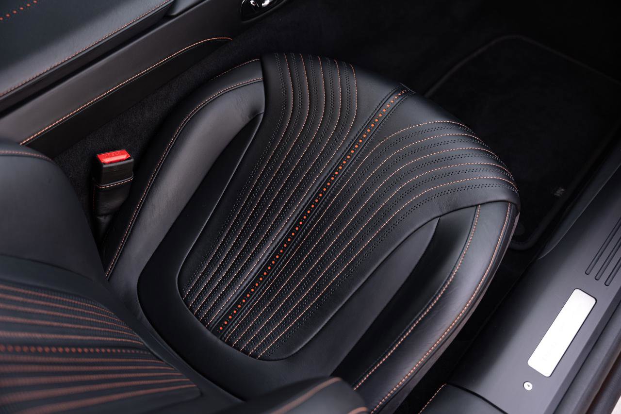 Used 2018 Aston Martin DB11 Coupe image 51