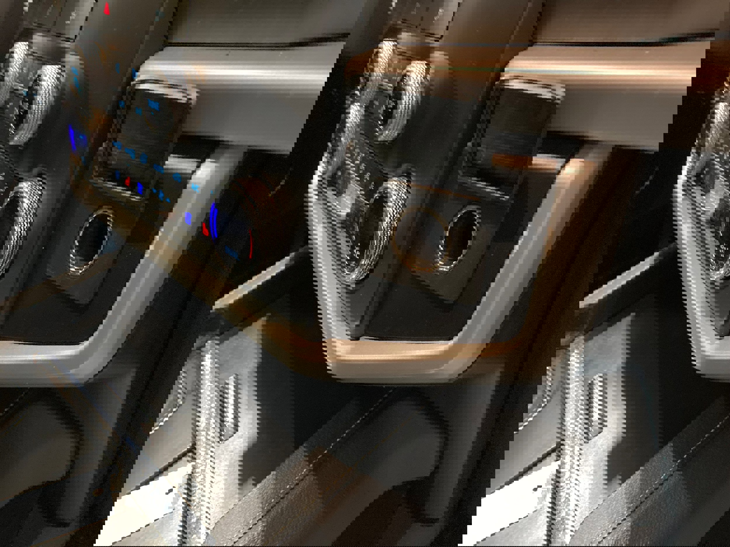 Used 2022 Ford Expedition Max XLT image 6