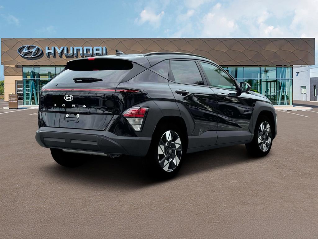 Used 2025 Hyundai Kona SEL image 7