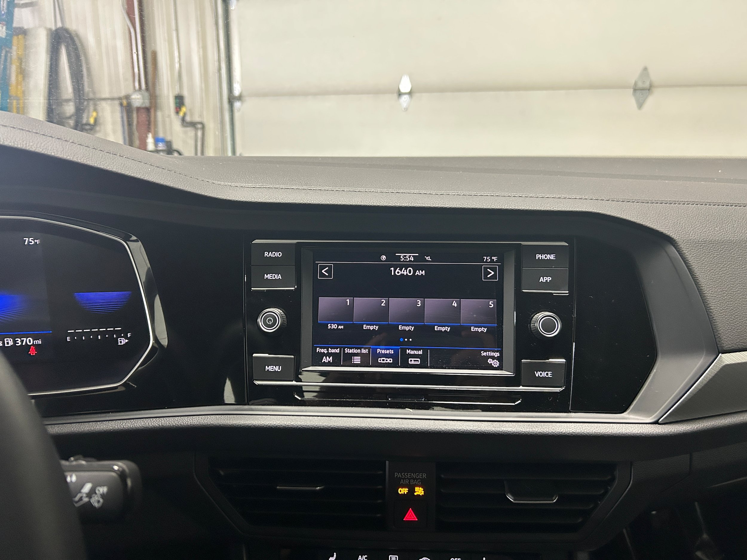 Used 2024 Volkswagen Jetta Sport FWD image 17