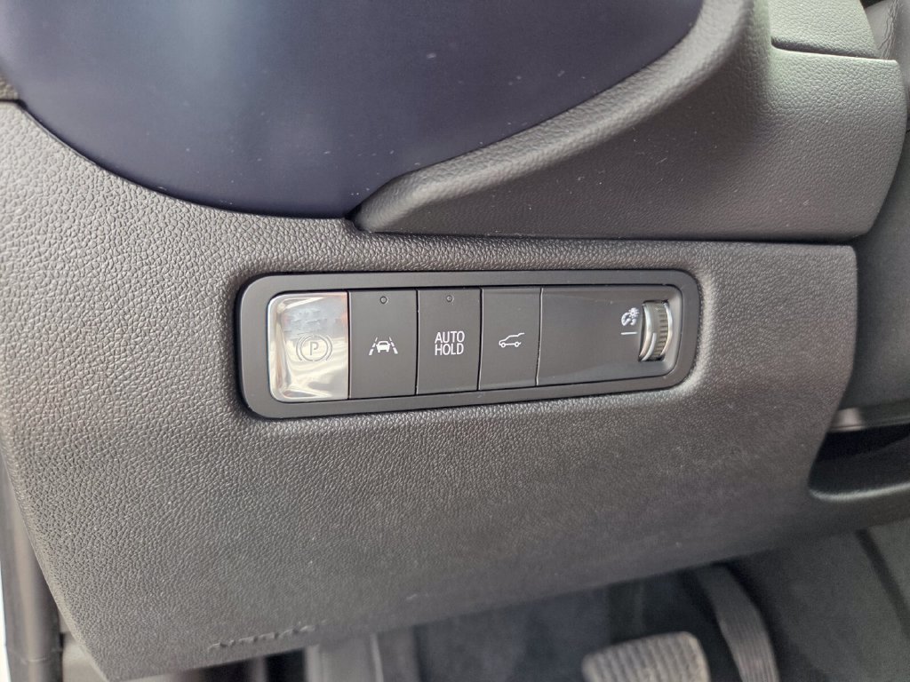 Certified 2024 Chevrolet Equinox EV LT FWD image 23