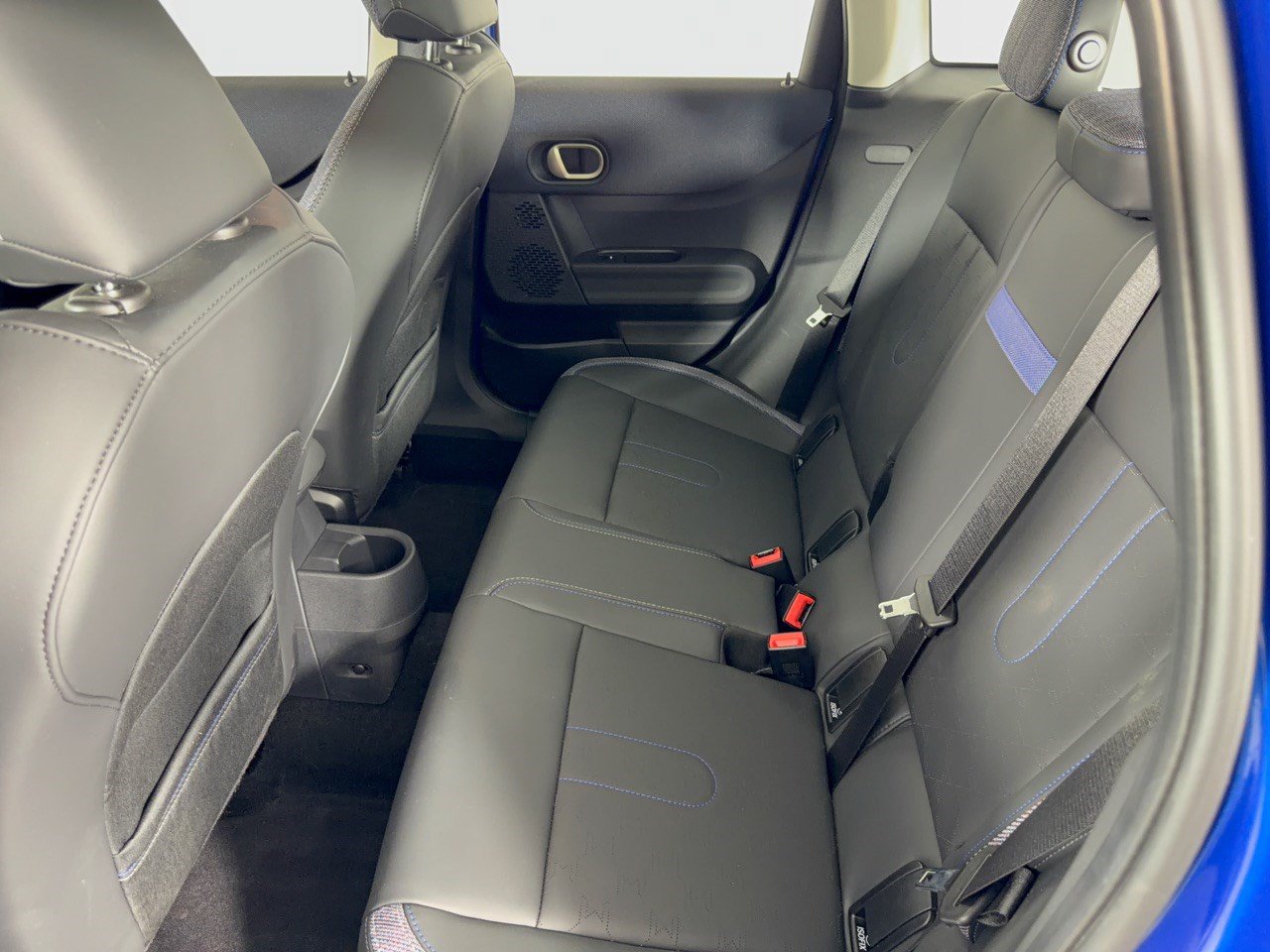 Certified 2025 MINI Cooper 4-Door Hardtop FWD image 25