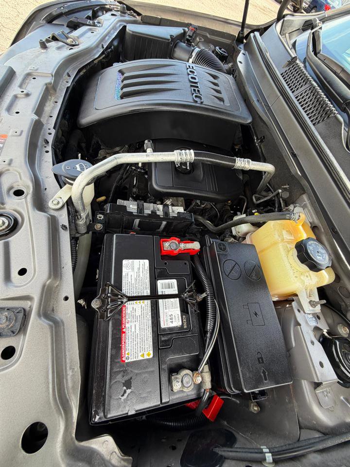 Used 2014 Chevrolet Captiva Sport LTZ FWD image 32
