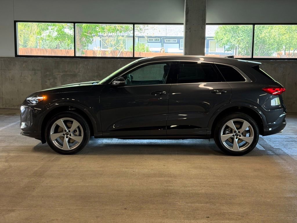 New 2026 Audi Q5 Premium Plus AWD/4WD image 2