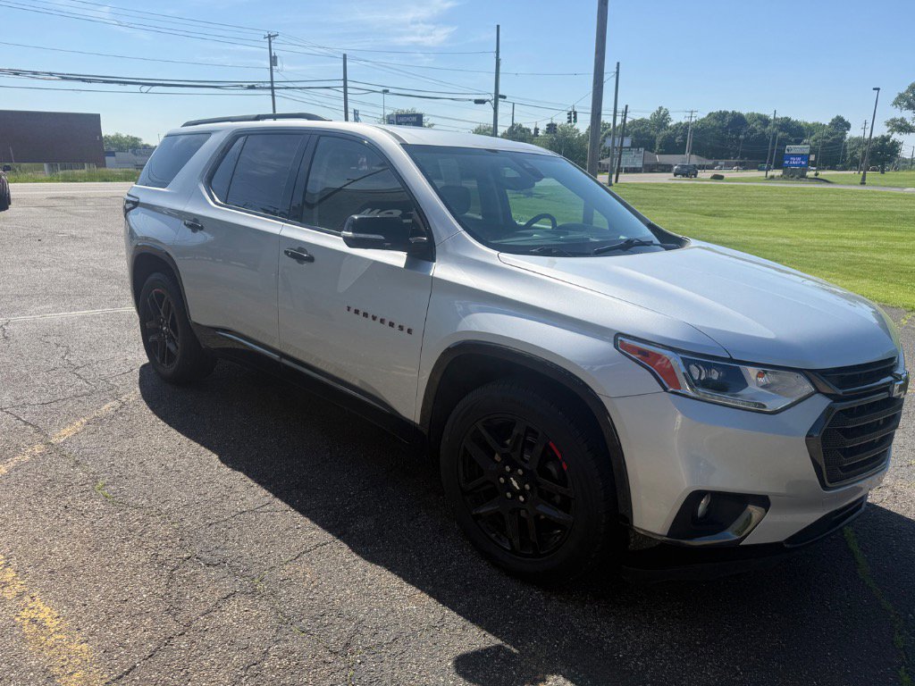 Used 2019 Chevrolet Traverse Premier w/ Redline Edition AWD/4WD image 8
