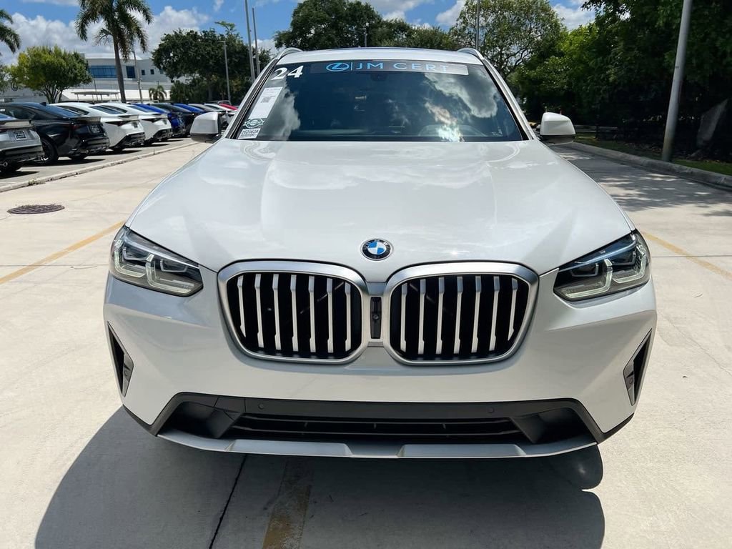 Used 2024 BMW X3 xDrive30i w/ Premium Package AWD/4WD image 2