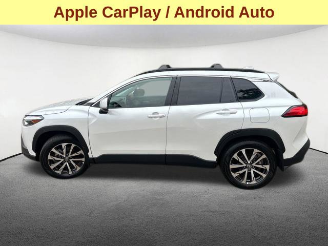 Used 2024 Toyota Corolla Cross XLE w/ Convenience Package AWD/4WD image 6