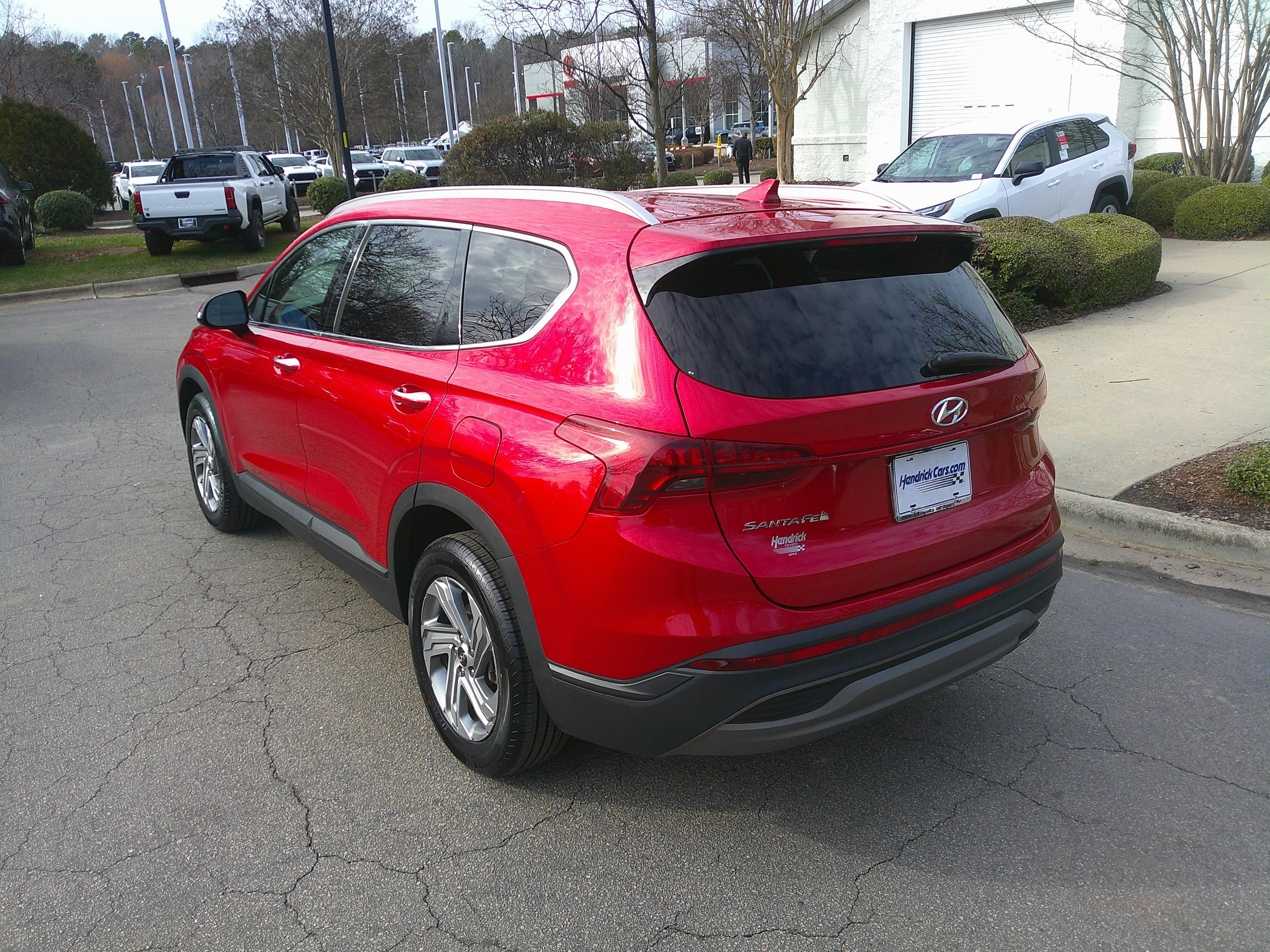 Used 2023 Hyundai Santa Fe SEL image 9