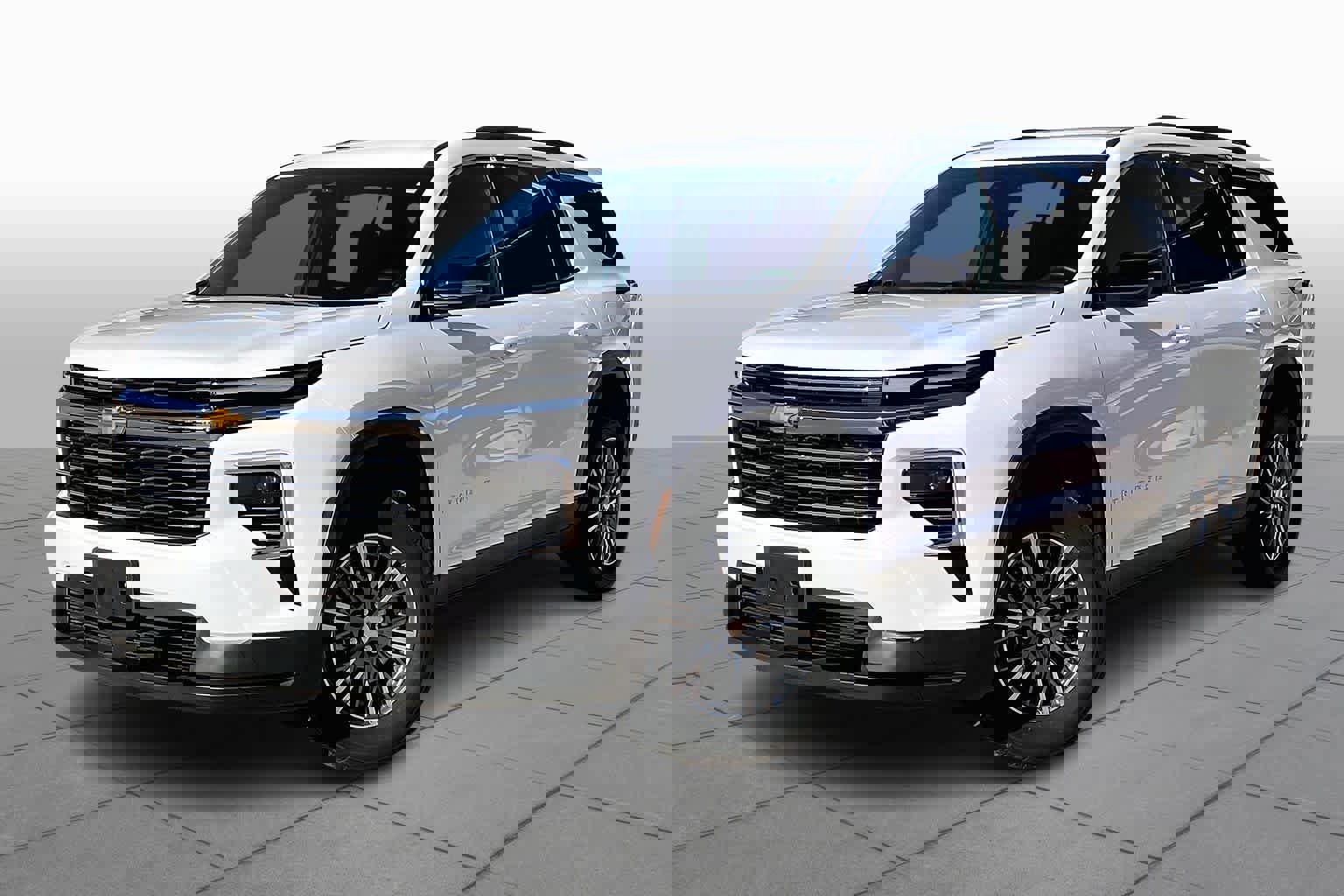 Certified 2025 Chevrolet Traverse LT image 3