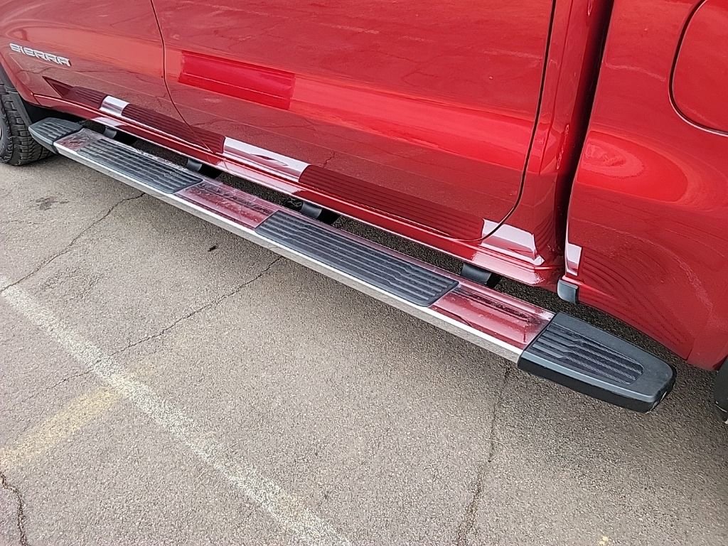 Used 2026 GMC Sierra 1500 SLT image 13