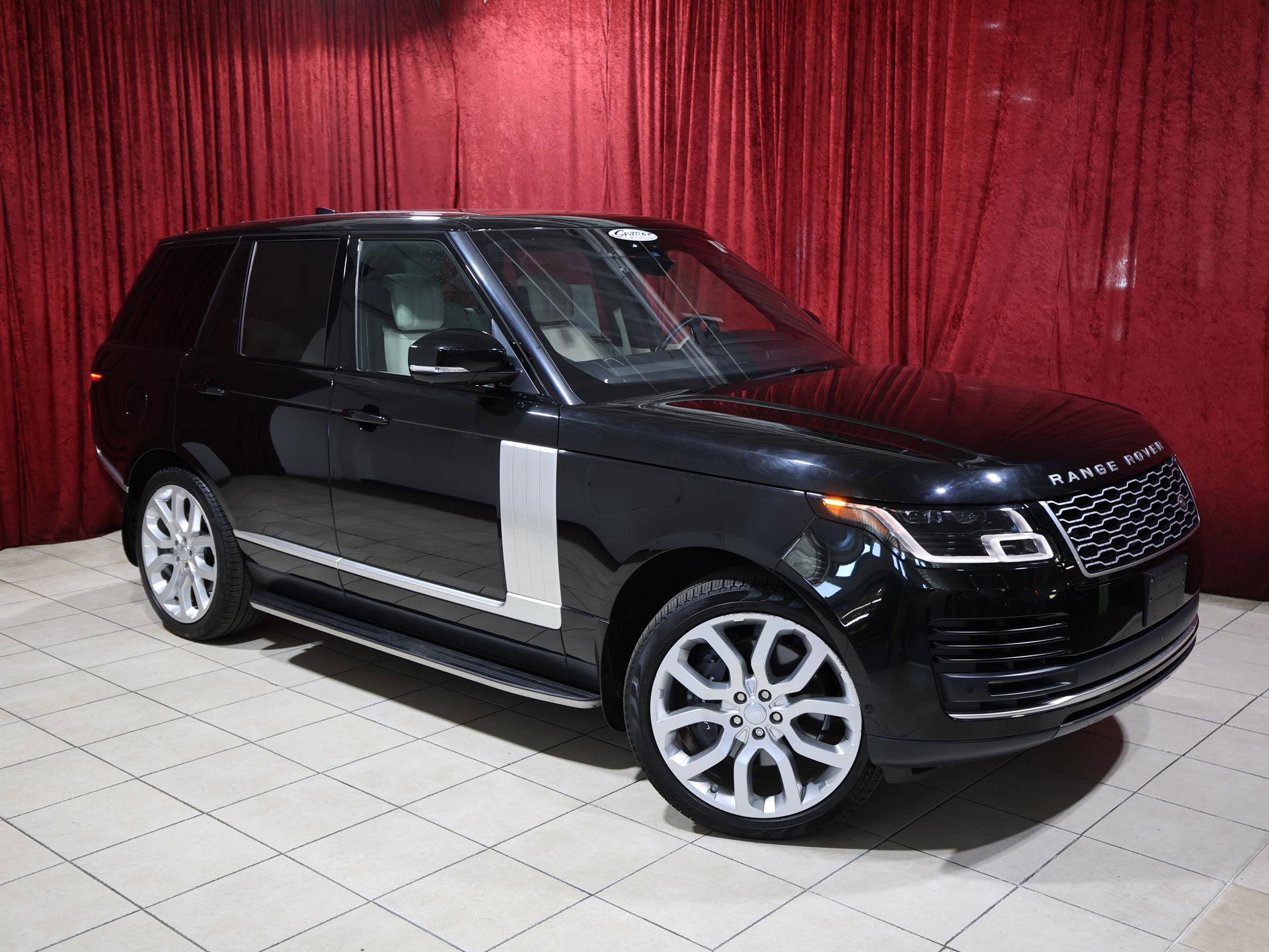 Used 2020 Land Rover Range Rover HSE AWD/4WD image 2