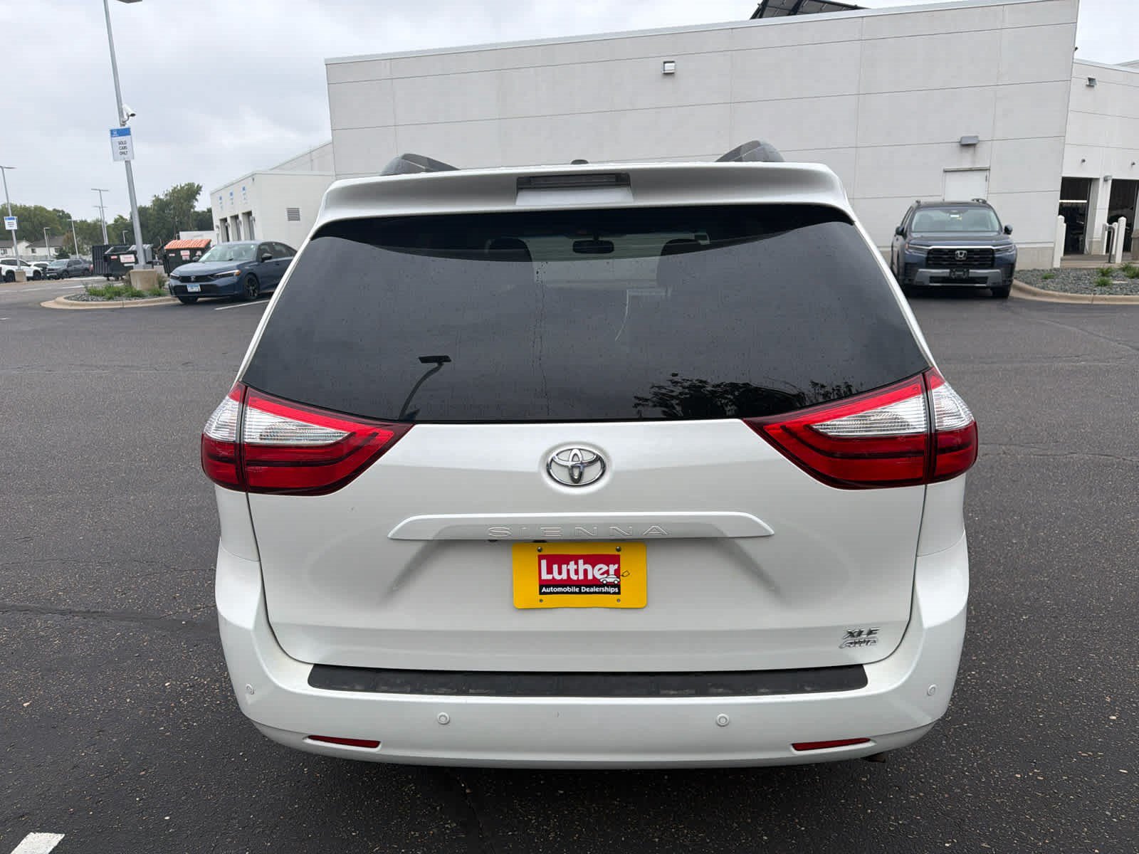 Used 2015 Toyota Sienna XLE Premium AWD/4WD image 14