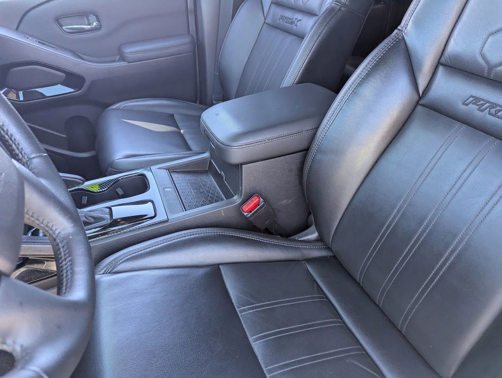 Used 2022 Nissan Frontier Pro-X w/ Pro-X Premium Package image 20