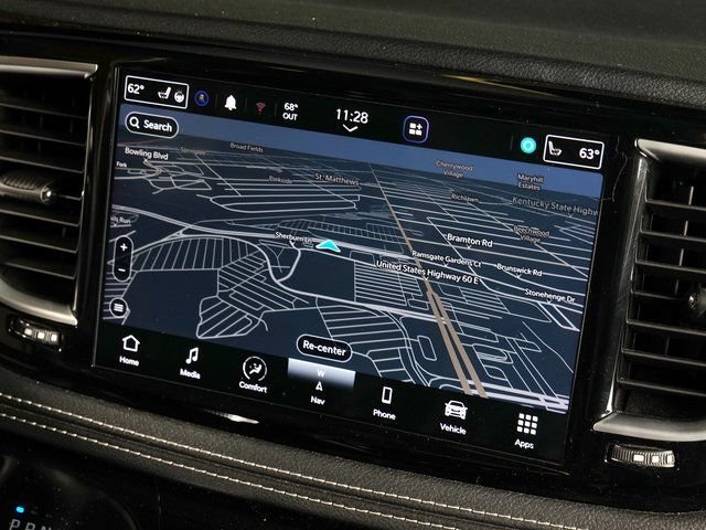 Used 2023 Chrysler Pacifica Limited FWD image 19