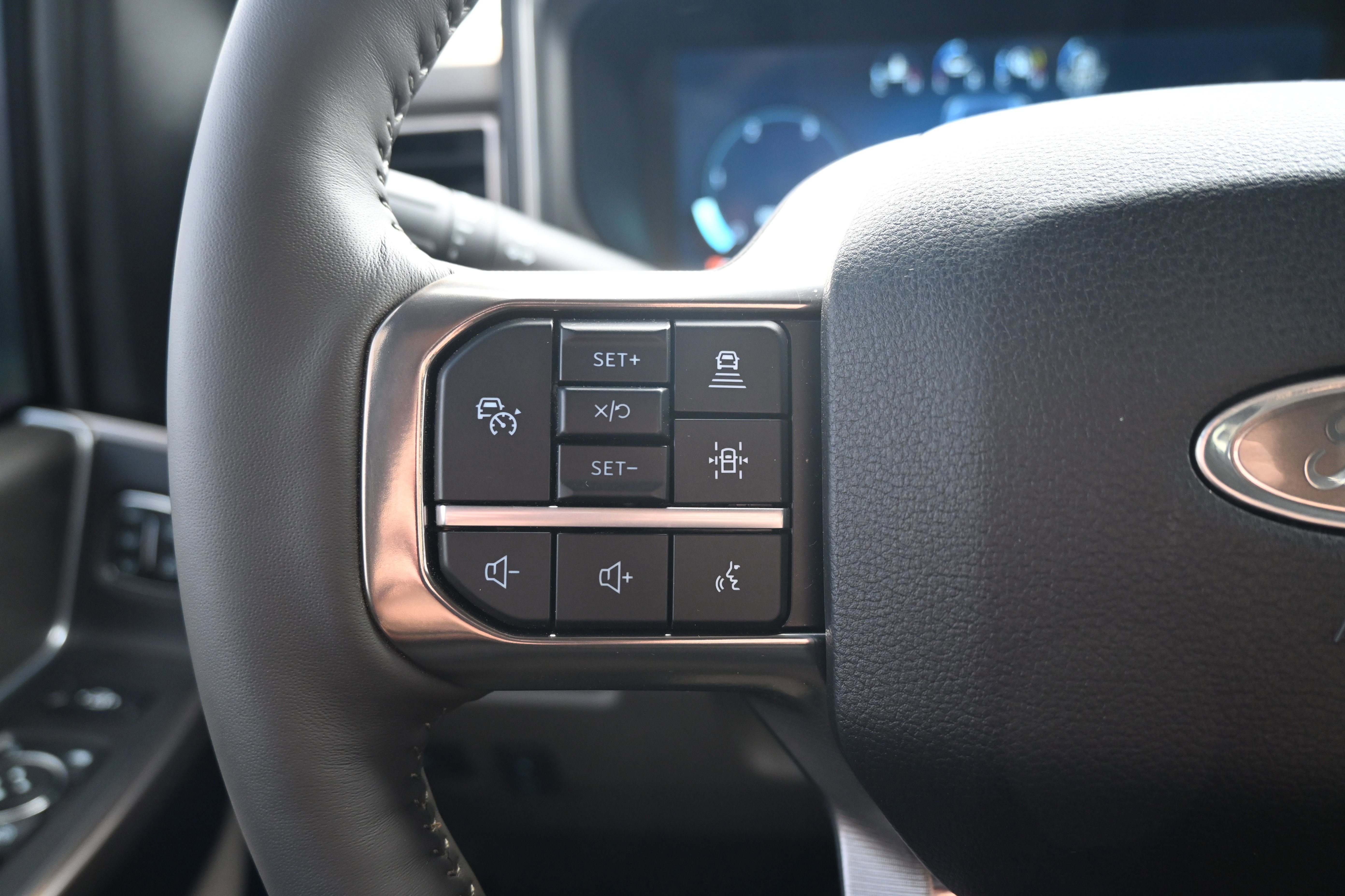 Used 2026 Ford F450 Platinum w/ Platinum Plus Package image 31