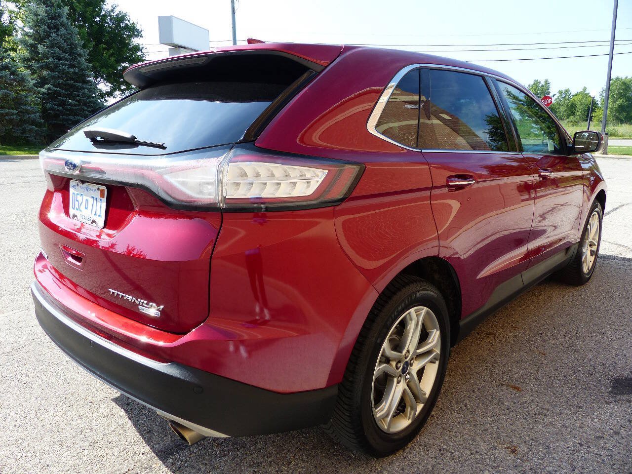 Used 2018 Ford Edge Titanium w/ Equipment Group 301A AWD/4WD image 12