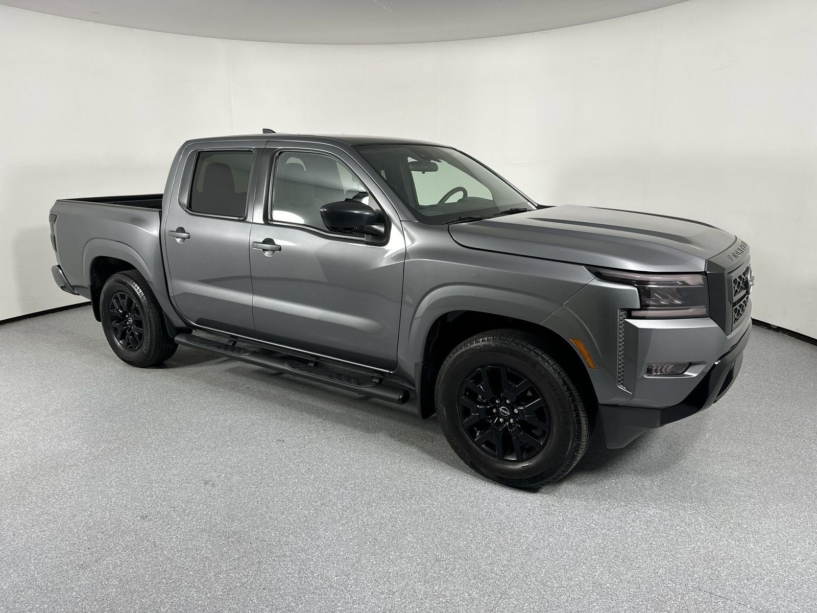 Certified 2023 Nissan Frontier SV w/ Midnight Edition Package image 3