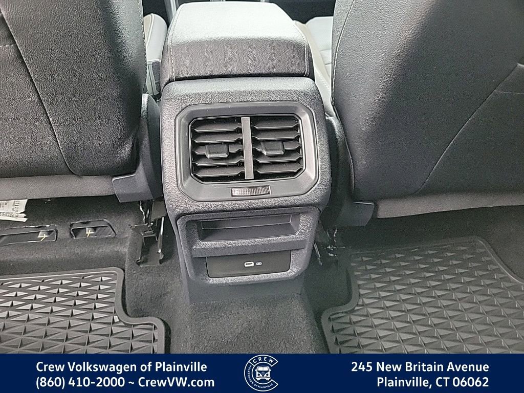Certified 2022 Volkswagen Taos SEL image 49
