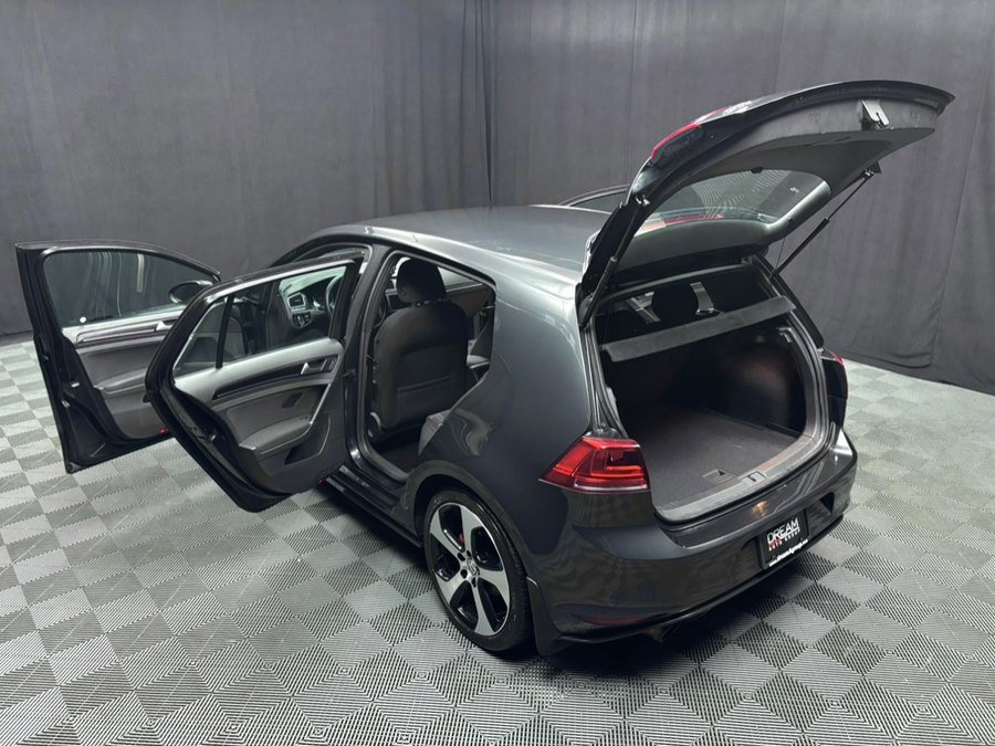 Used 2016 Volkswagen GTI SE image 19