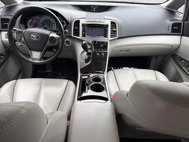 Used 2014 Toyota Venza XLE image 24