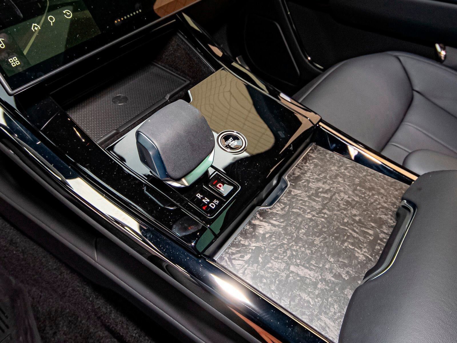 New 2025 Land Rover Range Rover Sport Dynamic SE image 26