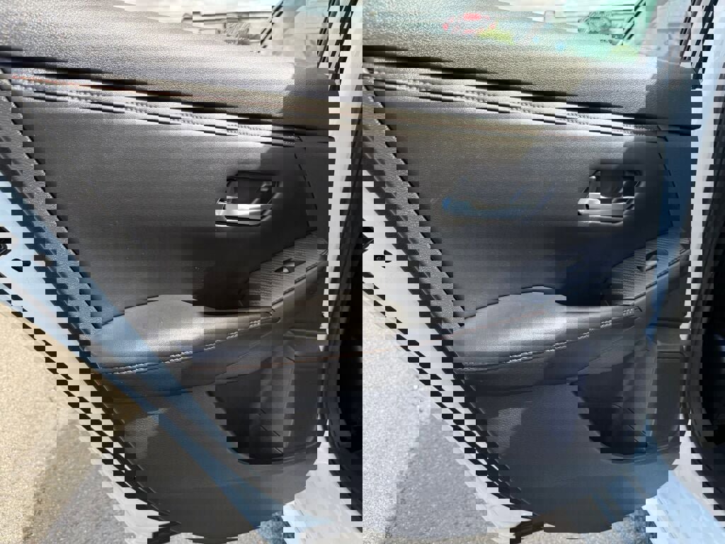 Used 2021 Nissan Sentra SR w/ SR Premium Package image 24