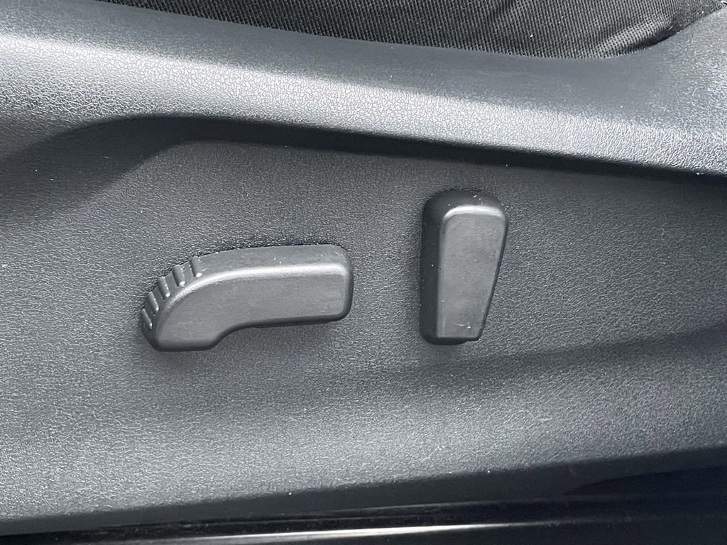 Used 2021 Subaru Ascent Premium w/ Convenience Package image 9