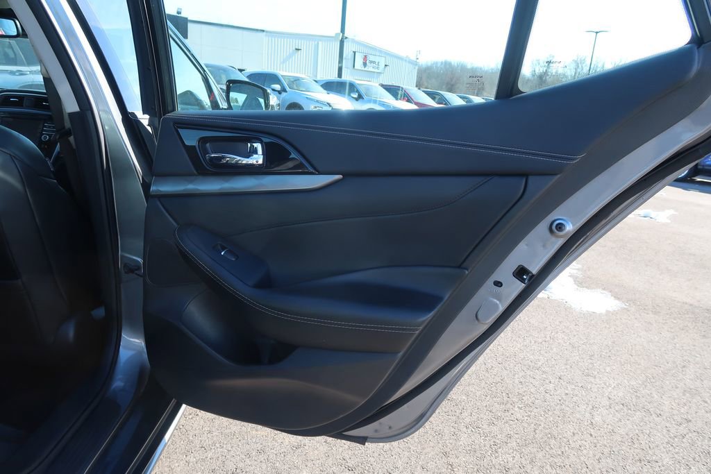 Used 2023 Nissan Maxima SV w/ Floor Mat Group image 17