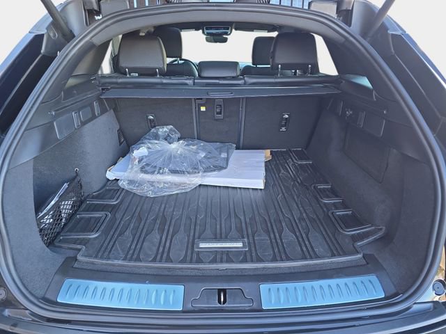 Certified 2025 Land Rover Range Rover Velar S image 12